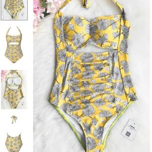 NWT Yellow Cupshe bathing suit